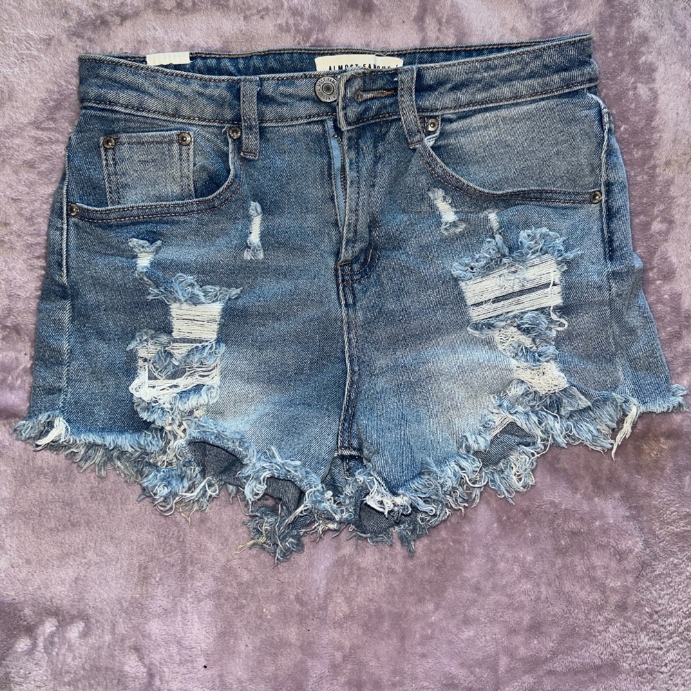 Trendy Boutique Blue Distressed Jean Shorts
